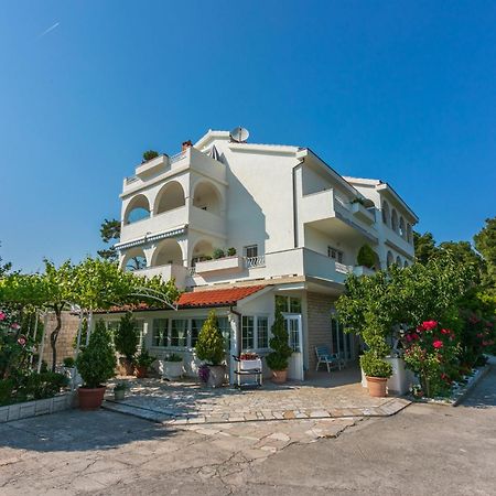 Apartments Vila Antula Banjol المظهر الخارجي الصورة