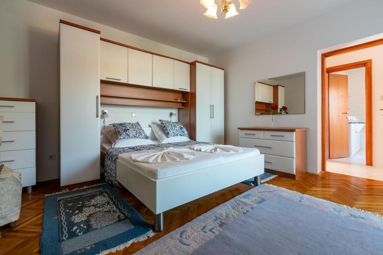 Apartments Vila Antula Banjol المظهر الخارجي الصورة