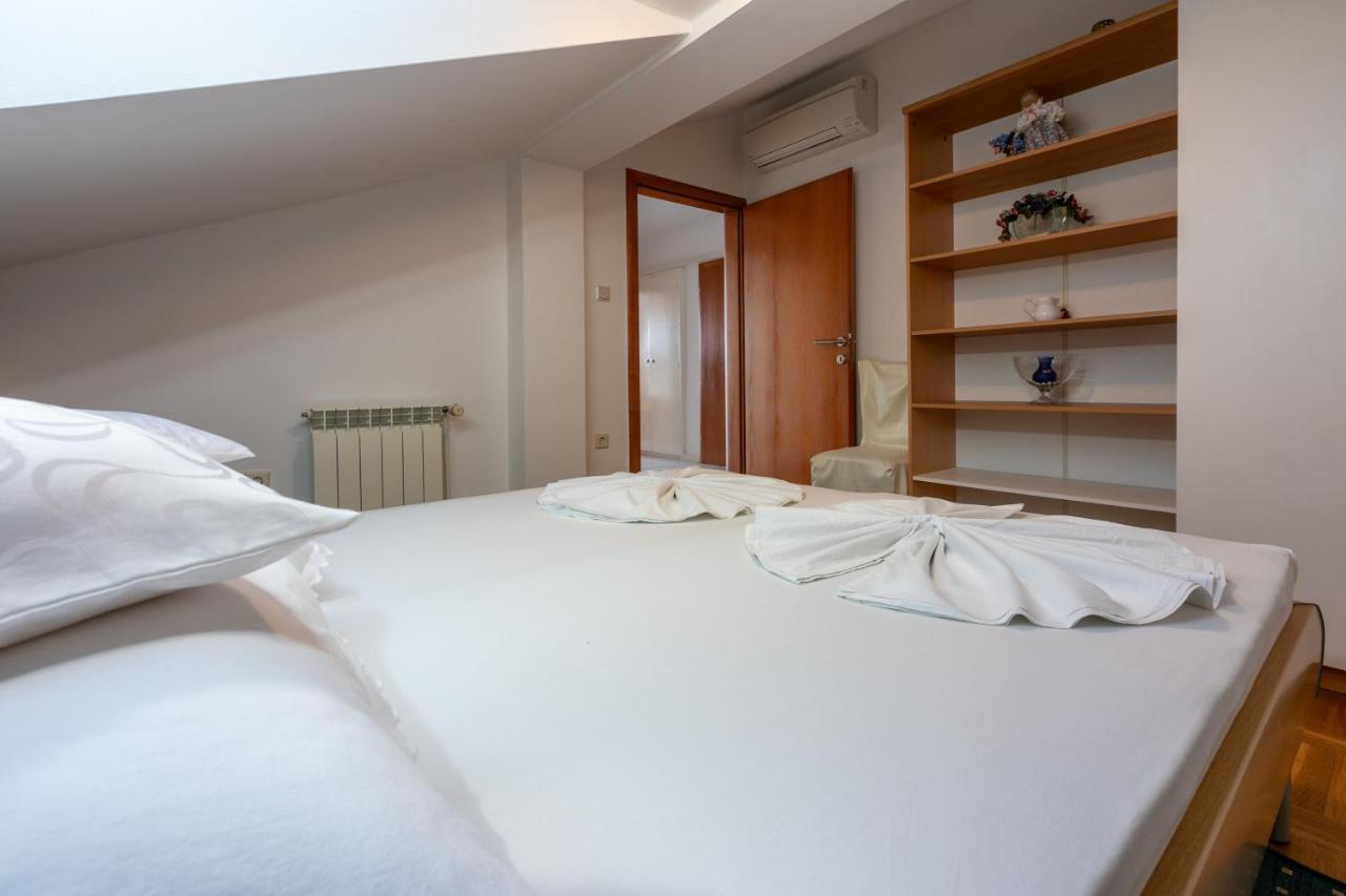 Apartments Vila Antula Banjol المظهر الخارجي الصورة