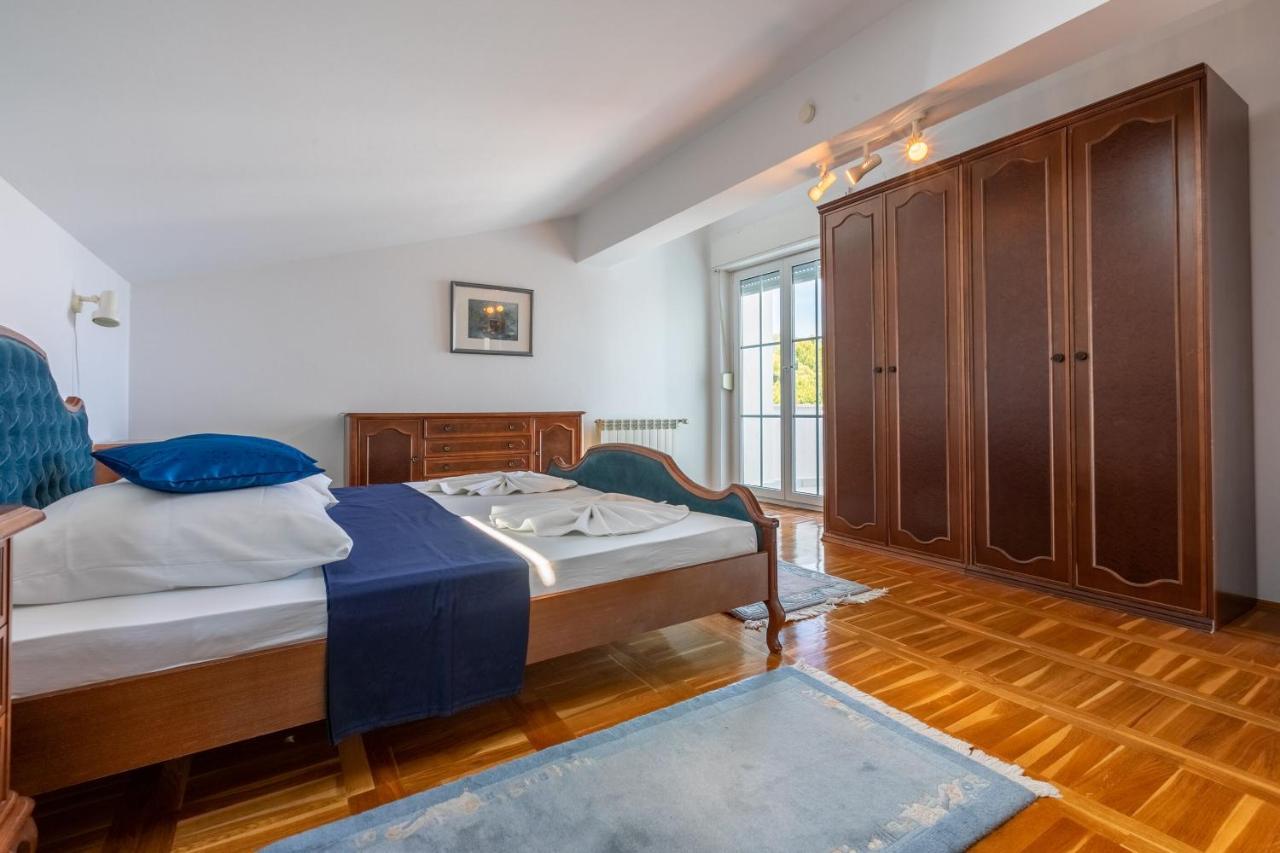 Apartments Vila Antula Banjol المظهر الخارجي الصورة
