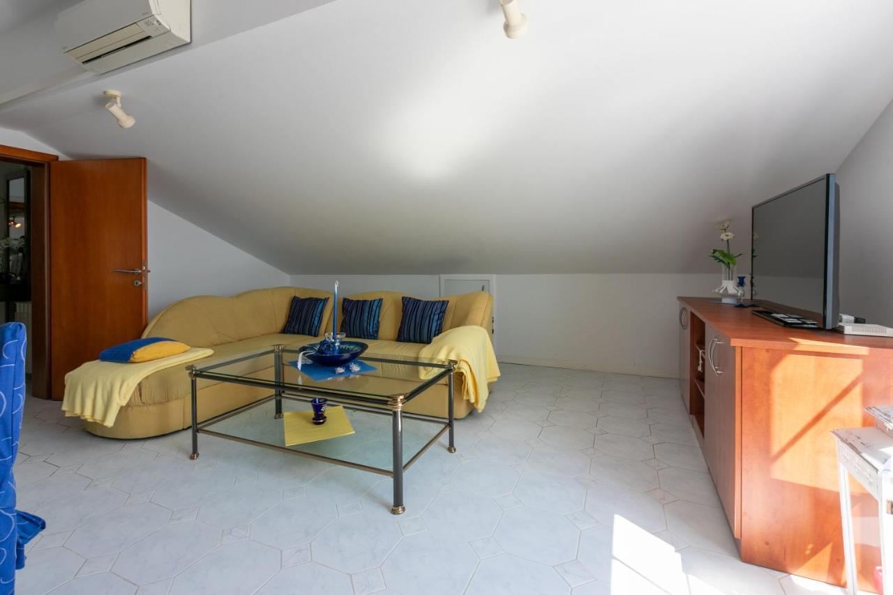 Apartments Vila Antula Banjol المظهر الخارجي الصورة