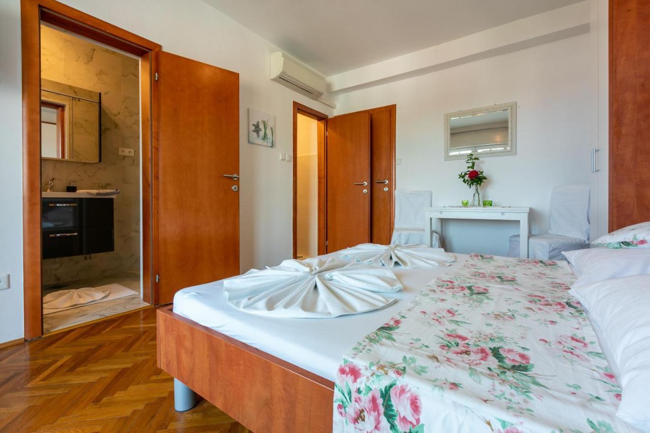 Apartments Vila Antula Banjol المظهر الخارجي الصورة