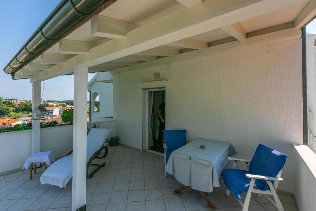Apartments Vila Antula Banjol المظهر الخارجي الصورة